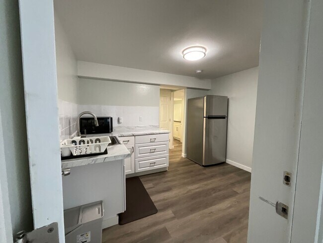 24803 35th Pl S Kent, WA 98032 photo 2