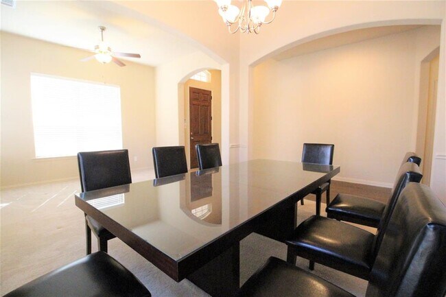 3513 Stampede Drive, Garland, TX 75044 photo 5