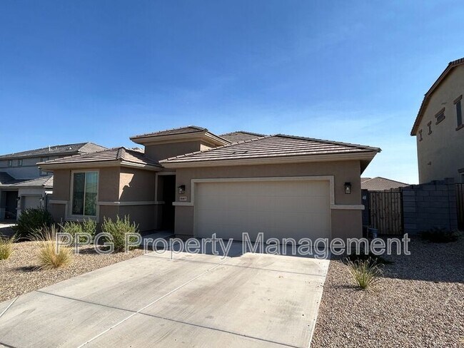 18467 W Country Club Terr photo 2