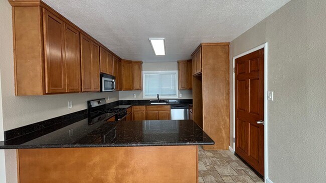 16195-16199 Viaduct Andeta, San Lorenzo, CA 94580 photo 5