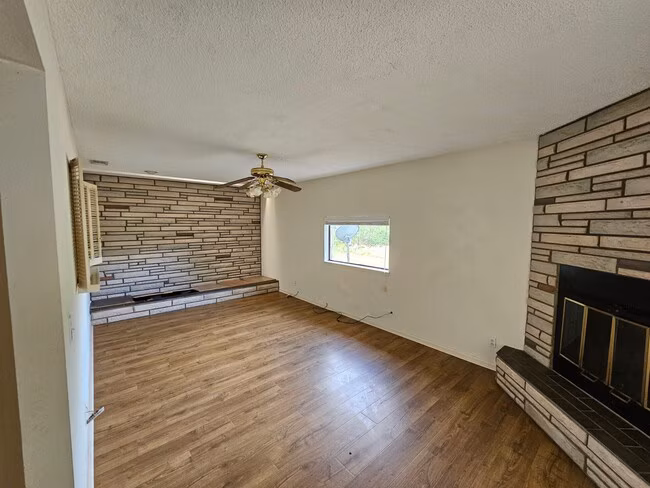 500 Hi Cir W Horseshoe Bay, TX 78657 photo 5