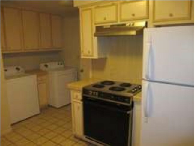 500 Hi Cir W Horseshoe Bay, TX 78657 photo 4