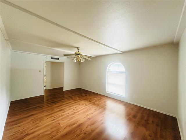 1814 Woodbury, Carrollton, TX 75007 photo 4