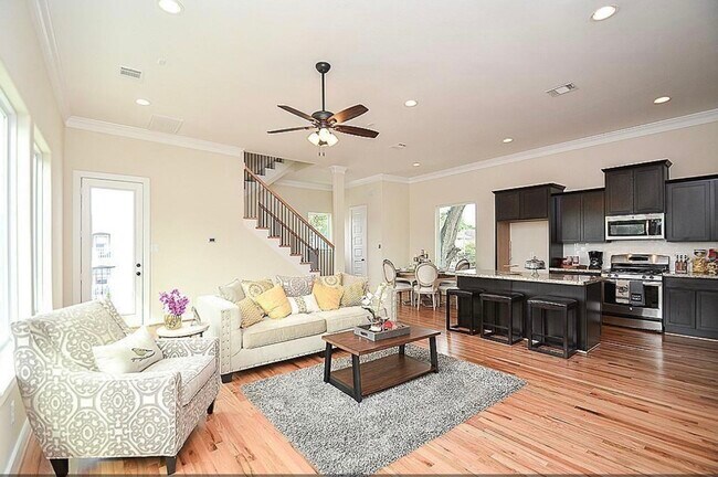 1548 West 23rd Street, Houston, TX 77008 photo 3