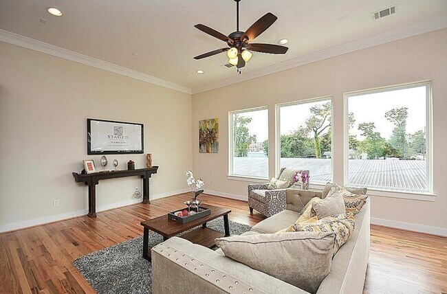 1548 West 23rd Street, Houston, TX 77008 photo 4
