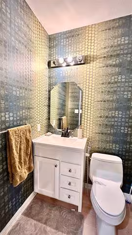 1237 Tioga Dr Irving, TX 75063 photo 2