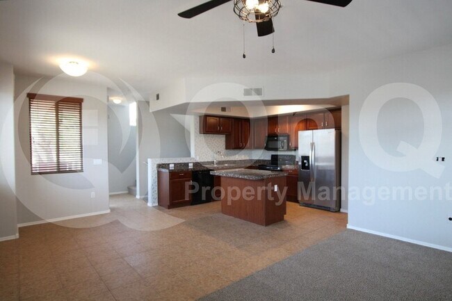 2401 E Rio Salado Pkwy Tempe, AZ 85288 photo 3
