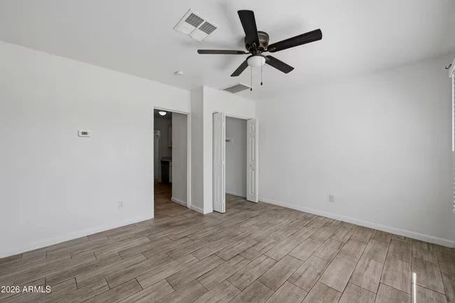 907 N 22nd Pl Phoenix, AZ 85006 photo 5