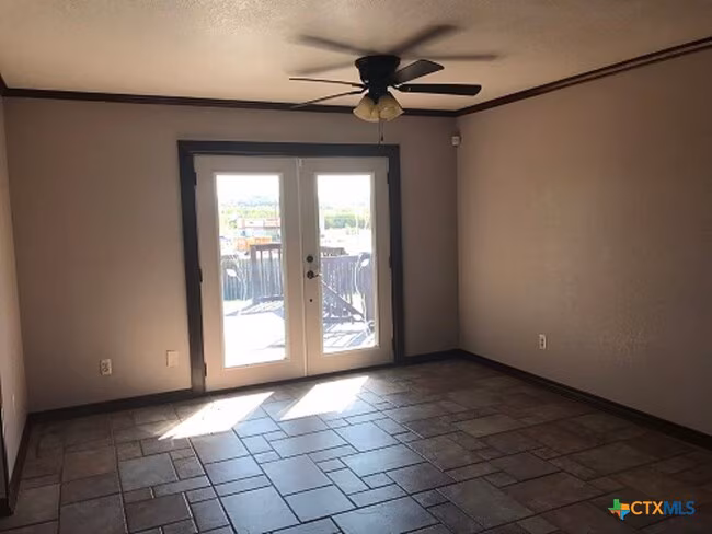 419 Tomahawk Dr Harker Heights, TX 76548 photo 4