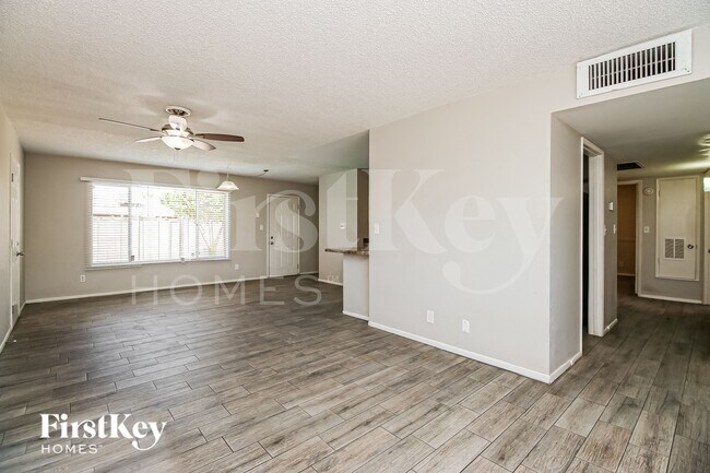2030 E Aspen Ave Mesa, AZ 85204 photo 5