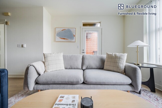 11000 NE 10th St Bellevue, WA 98004 photo 2