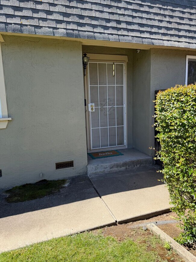 4529-4531 Wessex Dr San Jose, CA 95136 photo 2