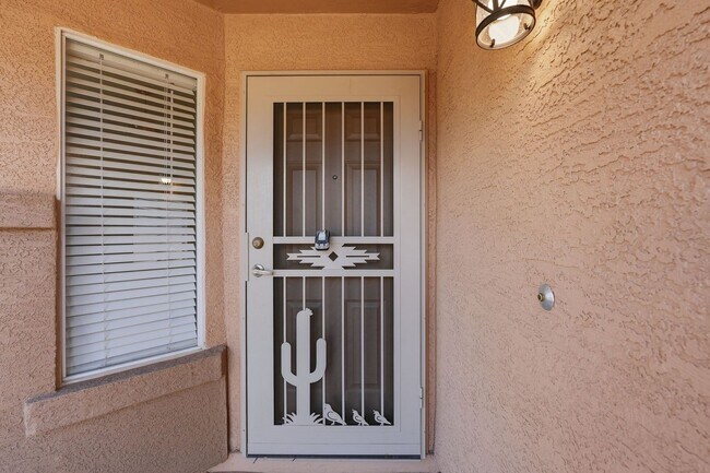 8621 W Shaw Butte Dr Peoria, AZ 85345 photo 5