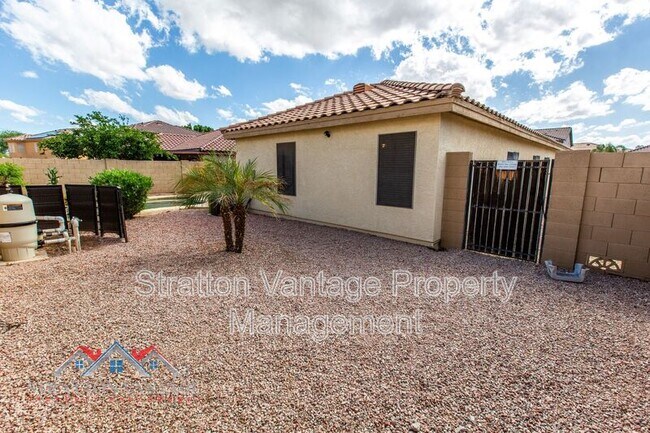 15792 W Port Au Prince Ln Surprise, AZ 85379 photo 3