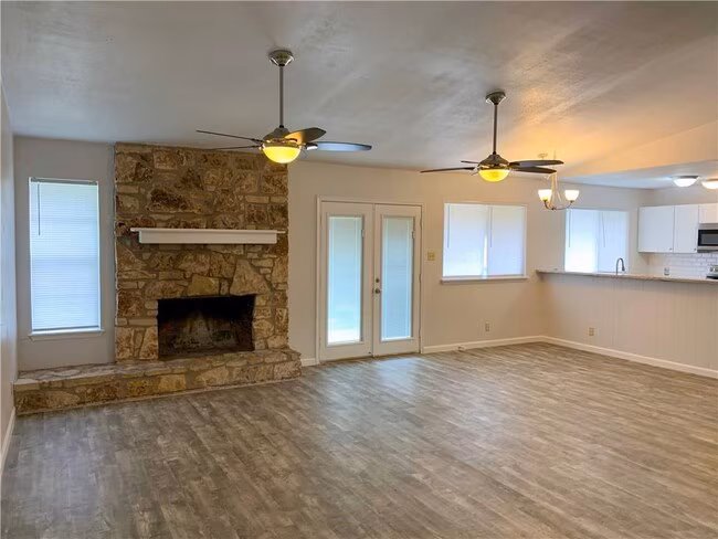 Great Round Rock Home photo 5