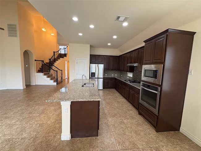 3900 Crispin Hall Lane, Pflugerville, TX 78660 photo 3
