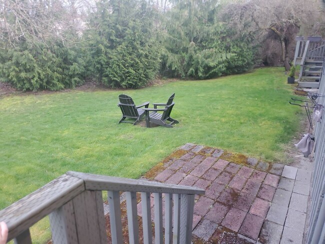 6416 58th Ave NE Seattle, WA 98115 photo 3