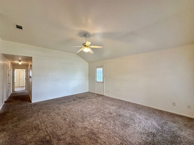 3704 Gus Dr Killeen, TX 76549 photo 2