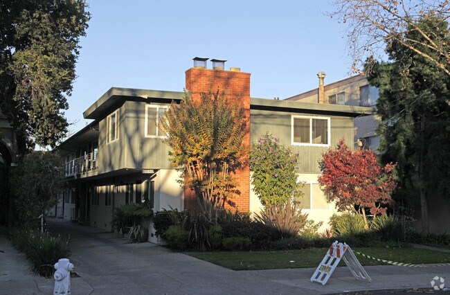 2037 Central Ave photo 2