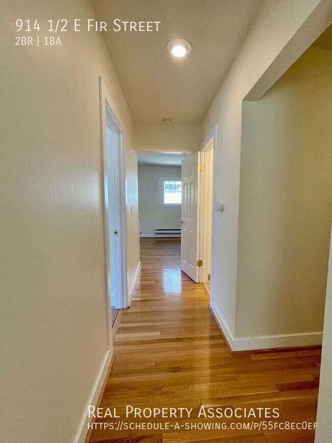 914 1/2 East Fir Street, Seattle, WA 98122 photo 2