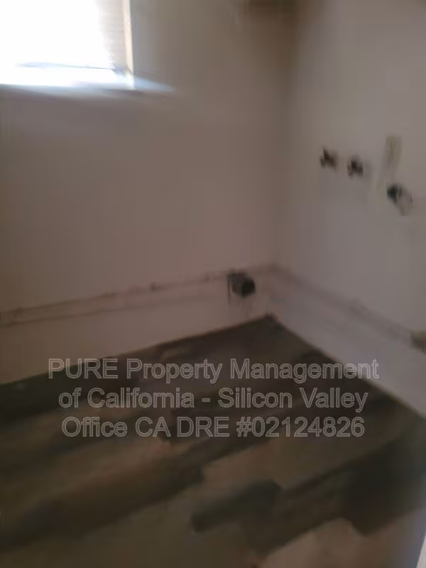 2473 Kennedy Ave photo 5
