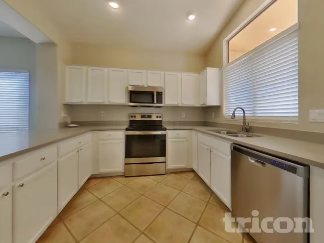 40139 N Patriot Way Anthem, AZ 85086 photo 4