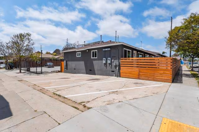 248 28th St San Diego, CA 92102 photo 2