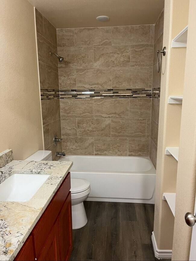 215 W Dunn Ave Killeen, TX 76541 photo 5