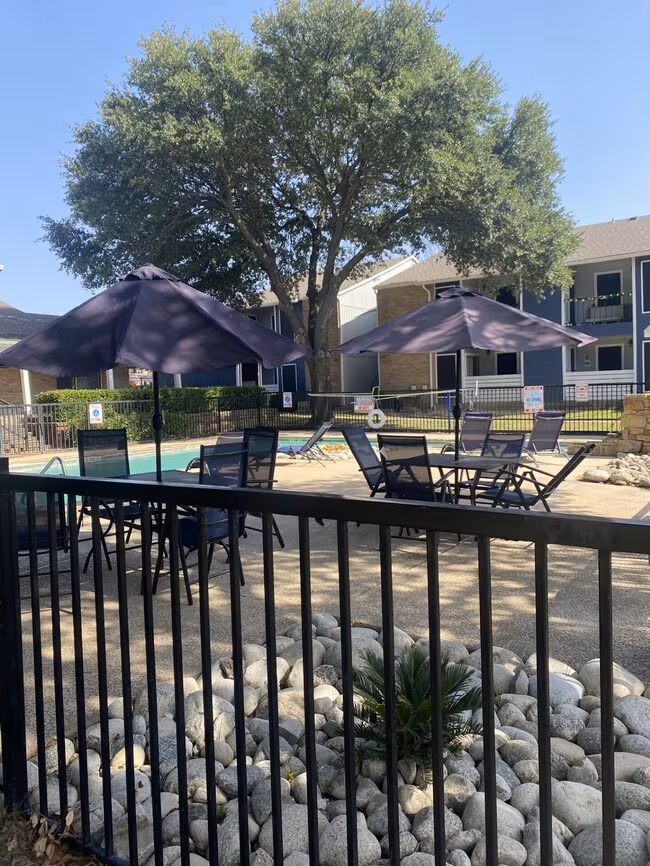 West Wind Apartments photo 4