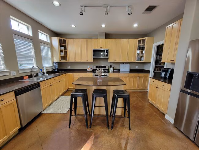4500 Avenue C, Austin, TX 78751 photo 2