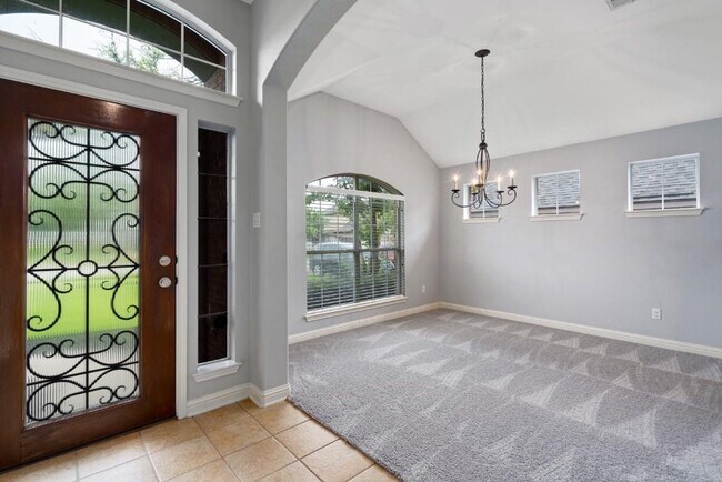1689 Hidden Springs Path Round Rock, TX 78665 photo 3