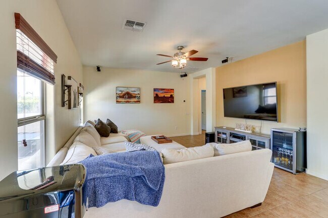 19053 N Wilson St Maricopa, AZ 85138 photo 2