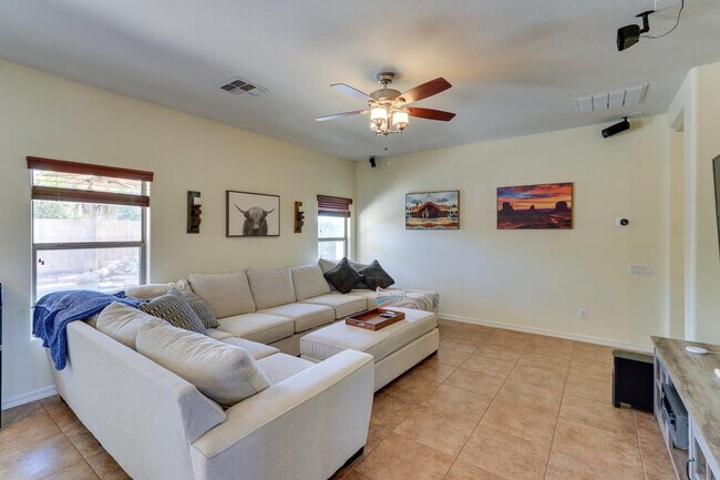 19053 N Wilson St Maricopa, AZ 85138 photo 3
