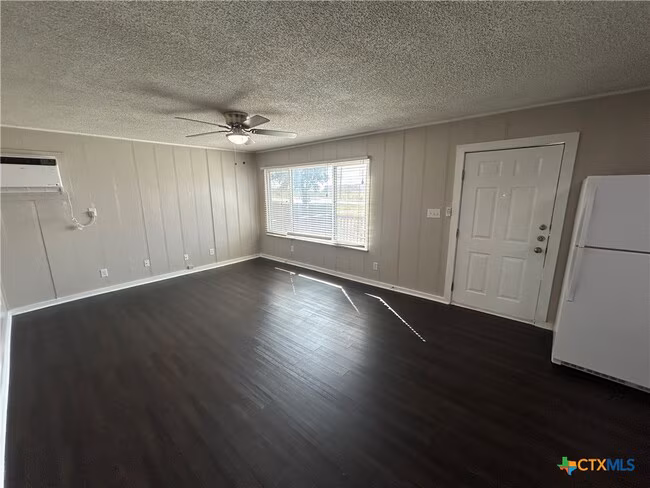 1484 W Klein Rd New Braunfels, TX 78130 photo 4