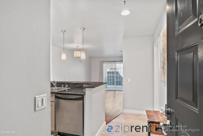6400 Christie Ave Emeryville, CA 94608 photo 4