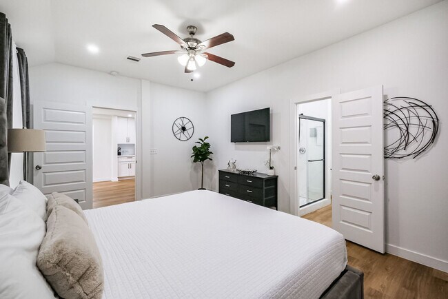 412 Paschall Street, Houston, TX 77009 photo 2