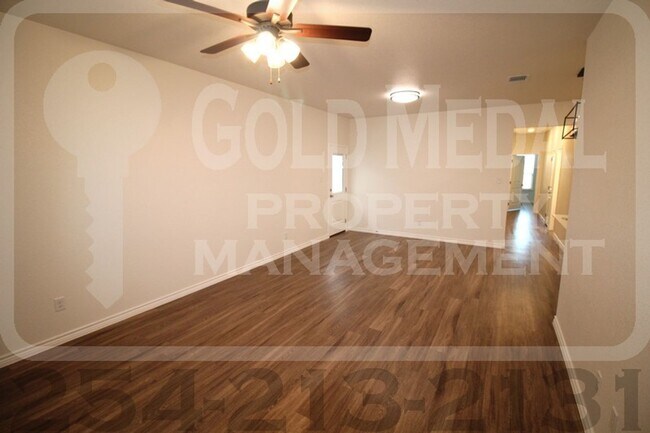 5103-5105 Red Rose Xing Killeen, TX 76541 photo 4