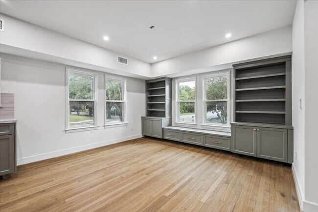 1659 Harold Street, Houston, TX 77006 photo 5