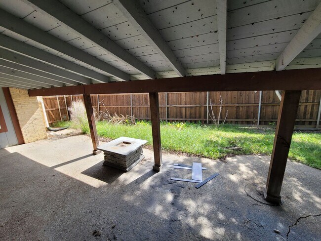 2902 Echo Ct Carrollton, TX 75007 photo 2