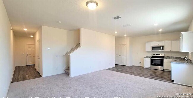 14363 Elkhorn Crest San Antonio, TX 78253 photo 2
