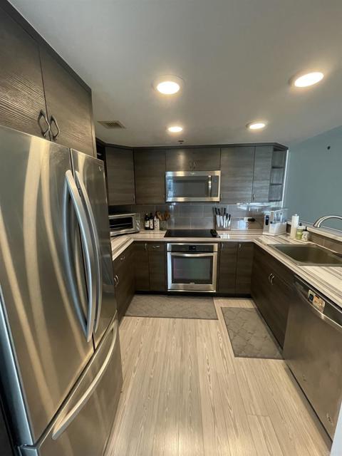 425 W Beech St San Diego, CA 92101 photo 3