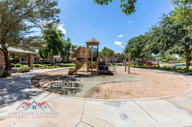 10013 E Impala Ave Mesa, AZ 85209 photo 4