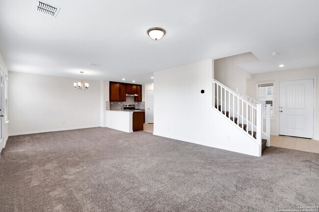 11732 Red Pheasant San Antonio, TX 78245 photo 5
