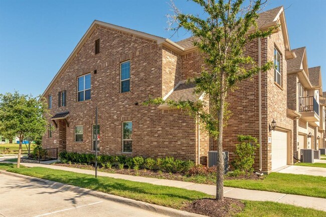 4200 Riverside Drive, Flower Mound, TX 75028 photo 3