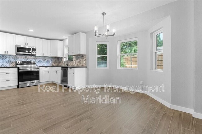 8725 Irongate Dr North Richland Hills, TX 76182 photo 4