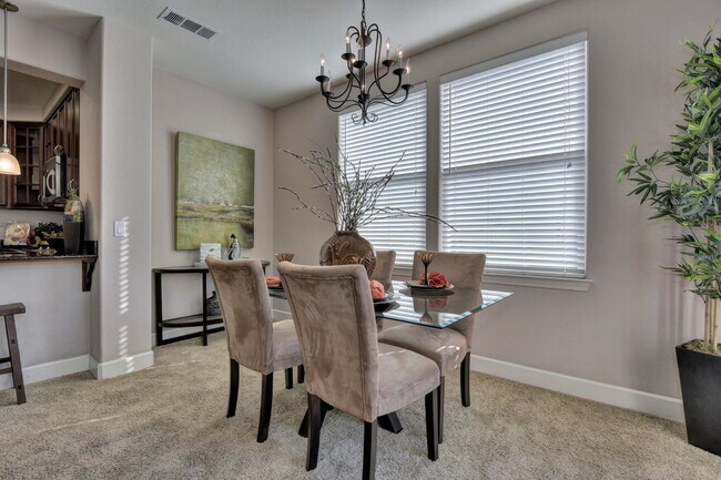863 Gaspar Vista, San Jose, CA 95126 photo 5