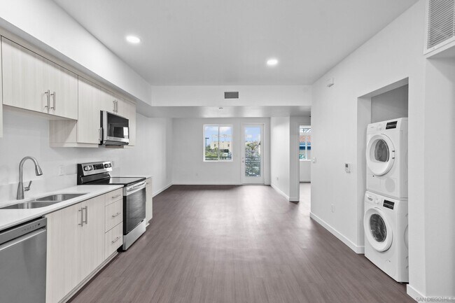 2724 El Cajon Blvd San Diego, CA 92104 photo 3