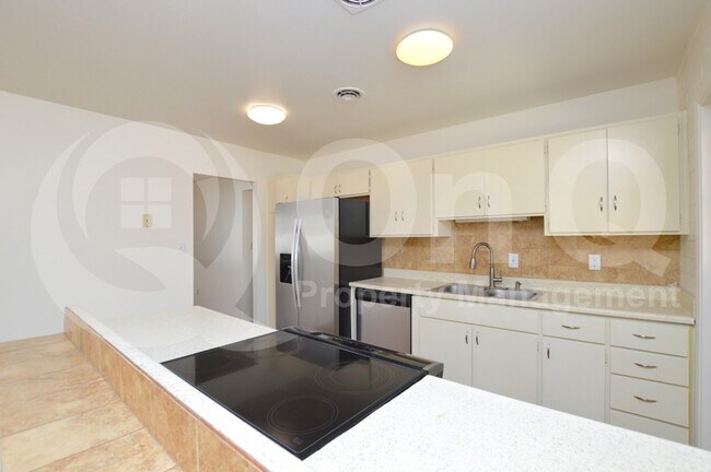 713 East Campus Drive, Tempe, AZ 85282 photo 3
