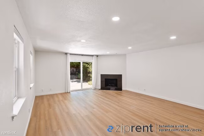 596 Vista Avenue, Palo Alto, CA 94306 photo 4