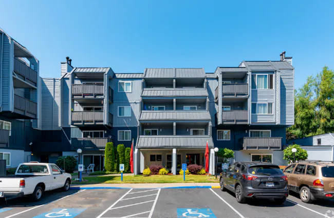 Oak Terrace photo 2